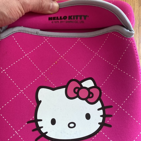 Hello Kitty tablet case - Picture 3 of 6